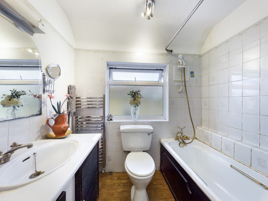 Images for The Fairway, Ruislip