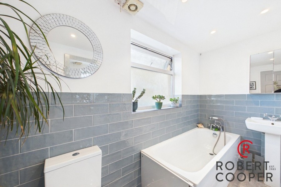 Images for Royal Crescent, Ruislip