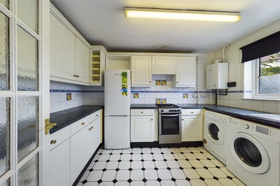 Images for Chamberlain Lane, Pinner EAID:1378691778 BID:EAS