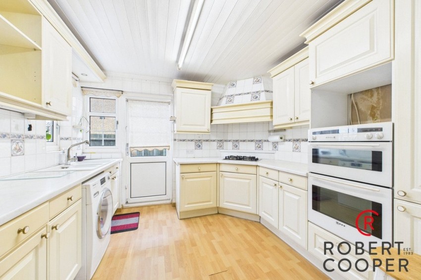 Images for East Mead, Ruislip