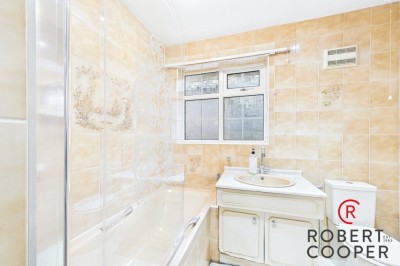 Images for East Mead, Ruislip EAID:1378691778 BID:RUI